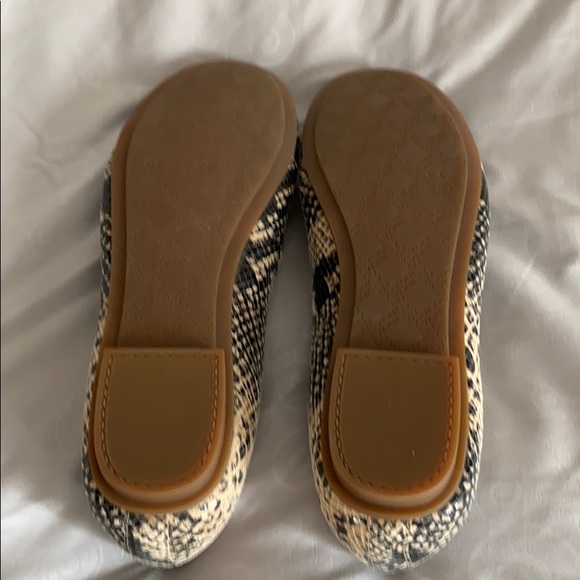 Vionic Snake Jeweled Ballet Flat NWOT 10 - Picture 7 of 7
